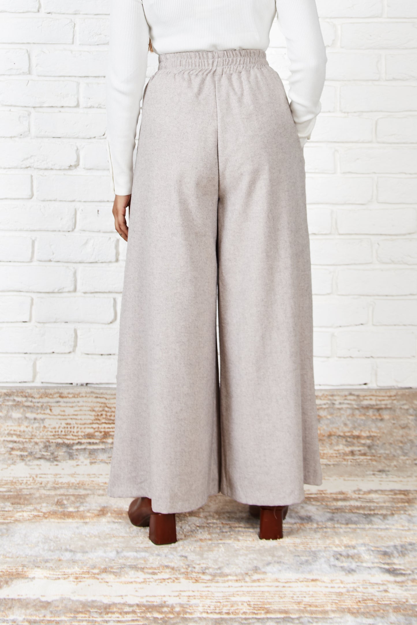 Soft Wool Flared Pants
